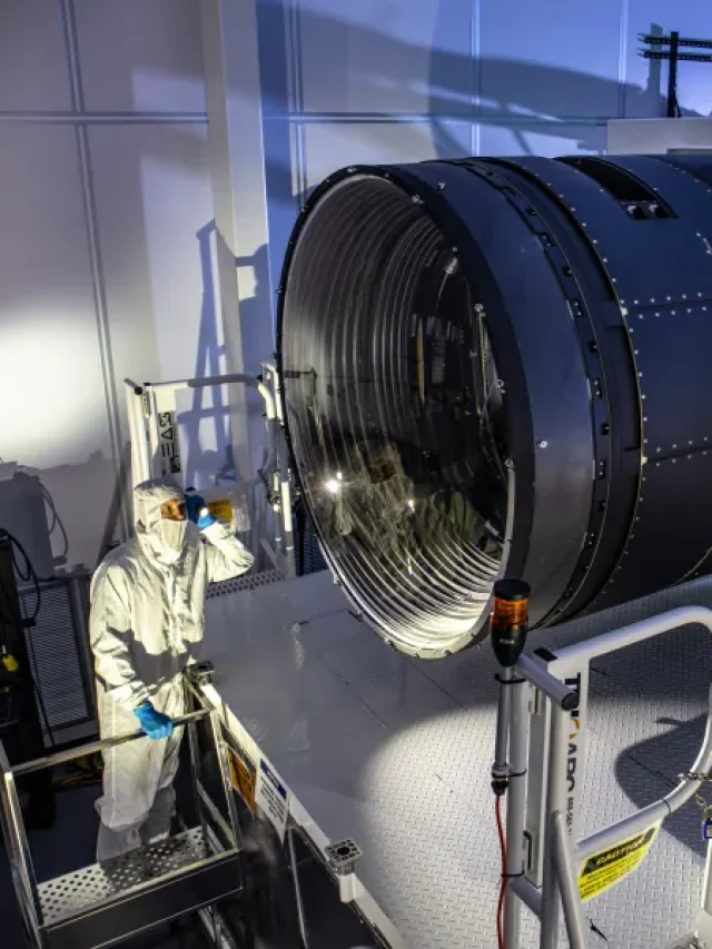 3200 Megapixels?! Meet the World’s Largest Camera